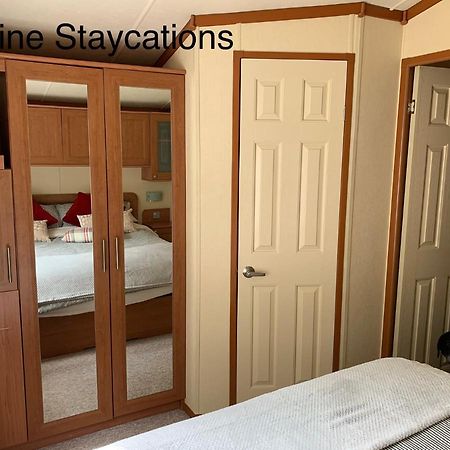 Devine Staycations At 38 Riverside Hawick Bagian luar foto